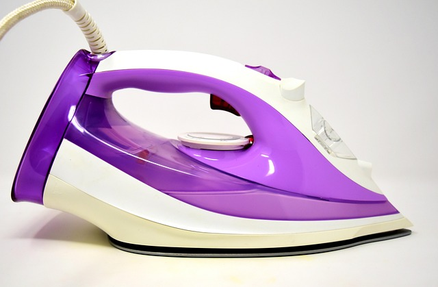 自动熨烫机与手动熨烫:哪种更适合您的工厂? 1