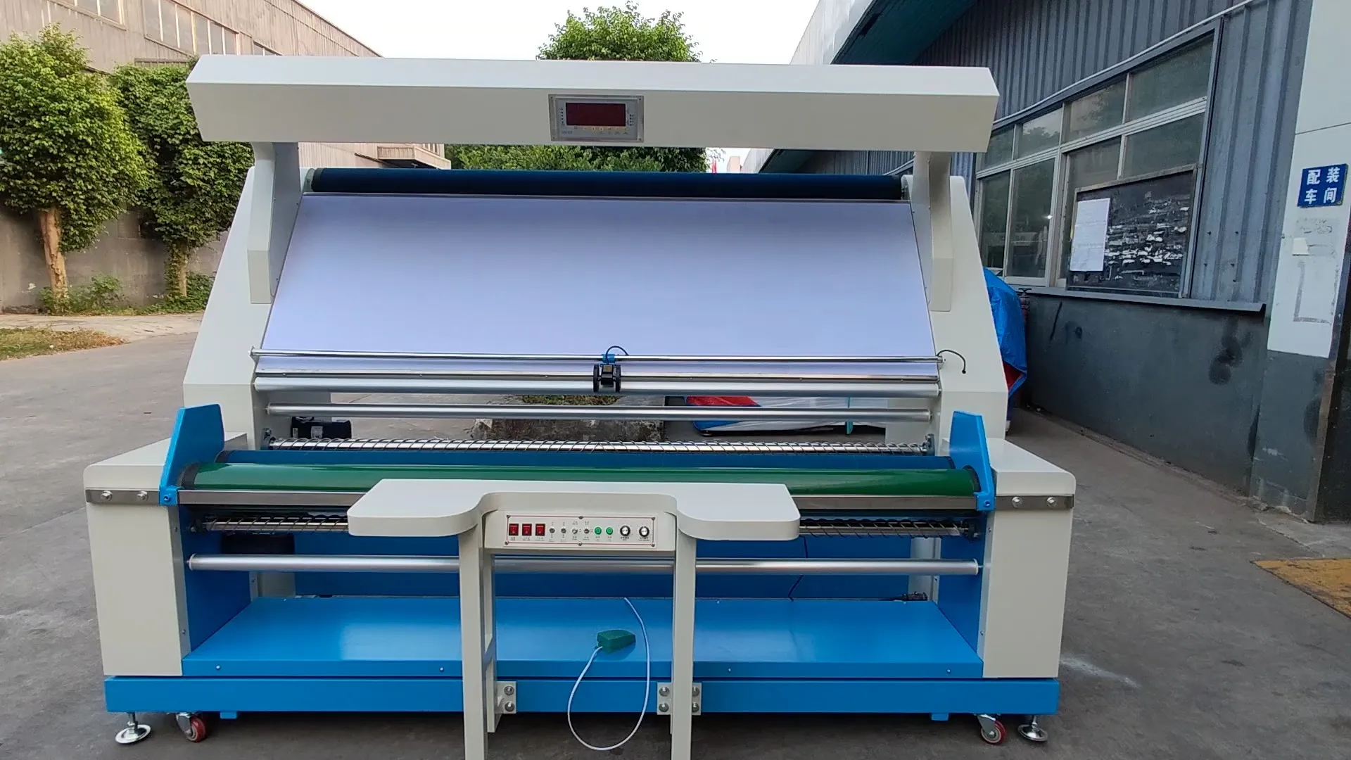 YL-1800C-R-ED   YL-2100C-R-ED  Knitted & Woven Fabric Inspection Machine  (Relaxing to Rolling with edge alignment control) 1